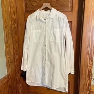 🤍Tunic White Button Down🤍